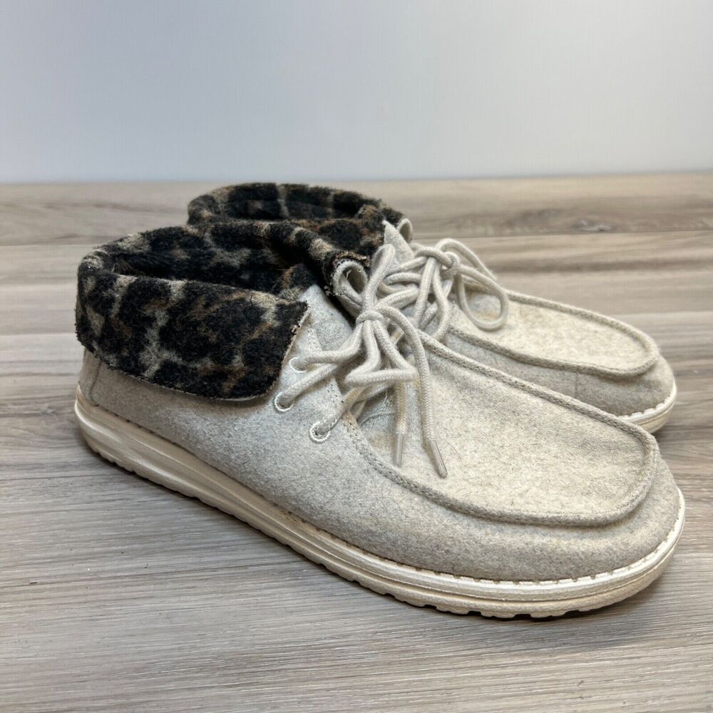 Hey Dude Britt Fur Lined Shoes Booties Cream Cheetah Women Size 10 Comfort Shoes